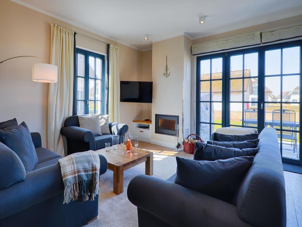 Reetland Am Meer - Luxus Reetdachvilla Mit 3 Schlafzimmern, Sauna Und Kamin F18 Dranske Bagian luar foto
