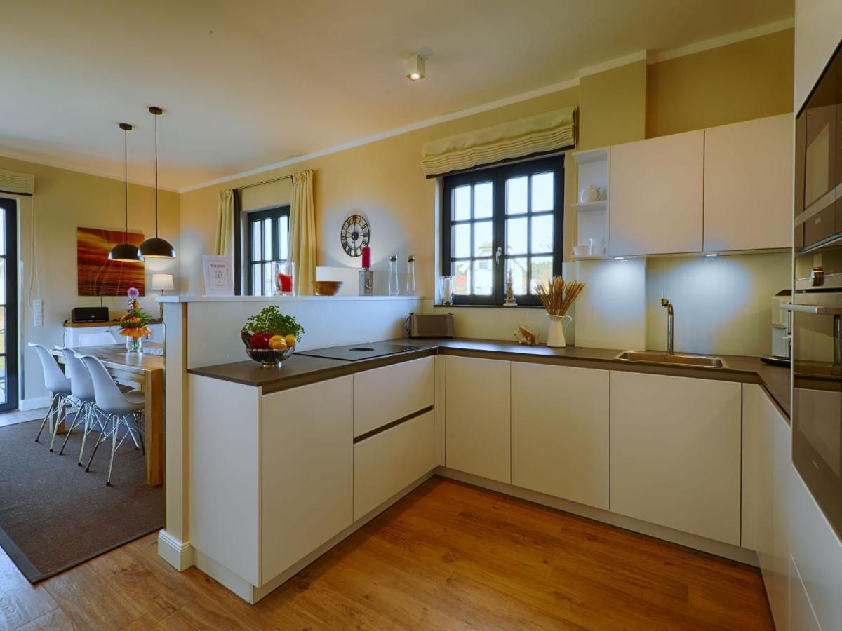 Reetland Am Meer - Luxus Reetdachvilla Mit 3 Schlafzimmern, Sauna Und Kamin F18 Dranske Bagian luar foto